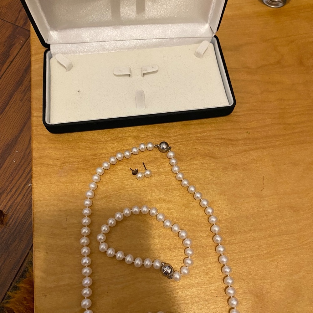 Pearl set - Picture 2 of 4